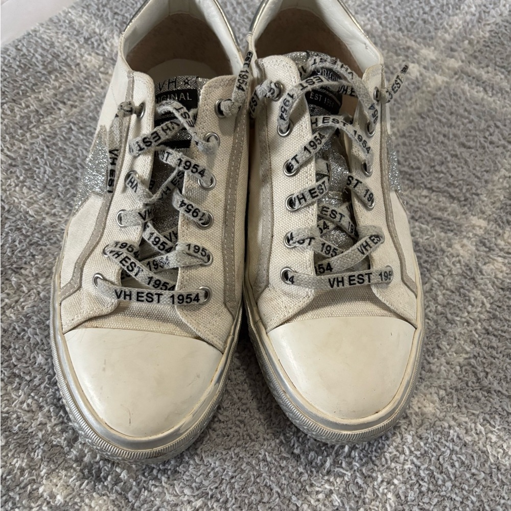 Vintage Havana White Sneakers with Black Accents